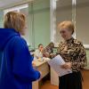 Поздравление сотрудниц физмата БГПУ с праздником весны
